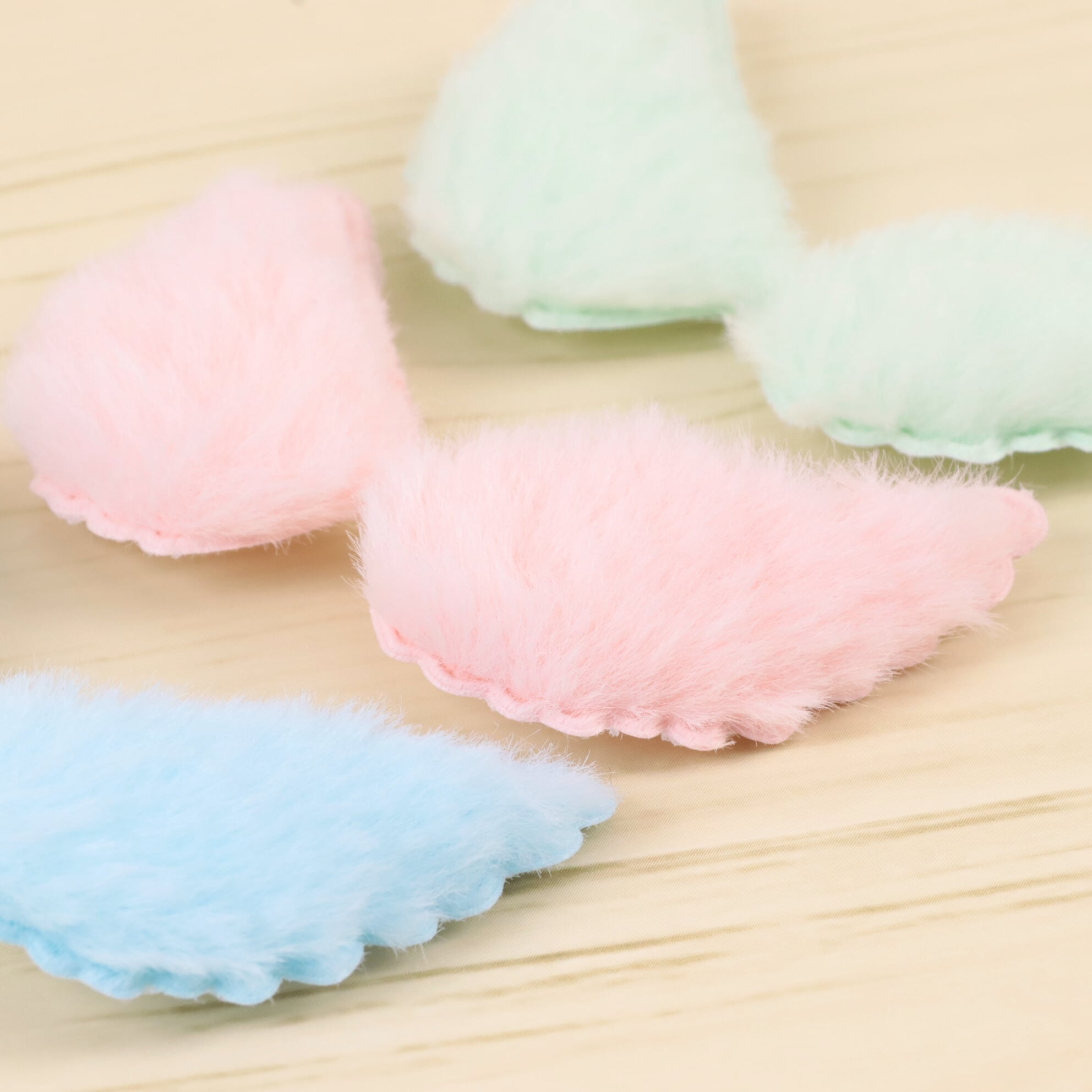 天使の羽 パーツ ファー 02000260 ハンドメイド 装飾 飾り | リボンと