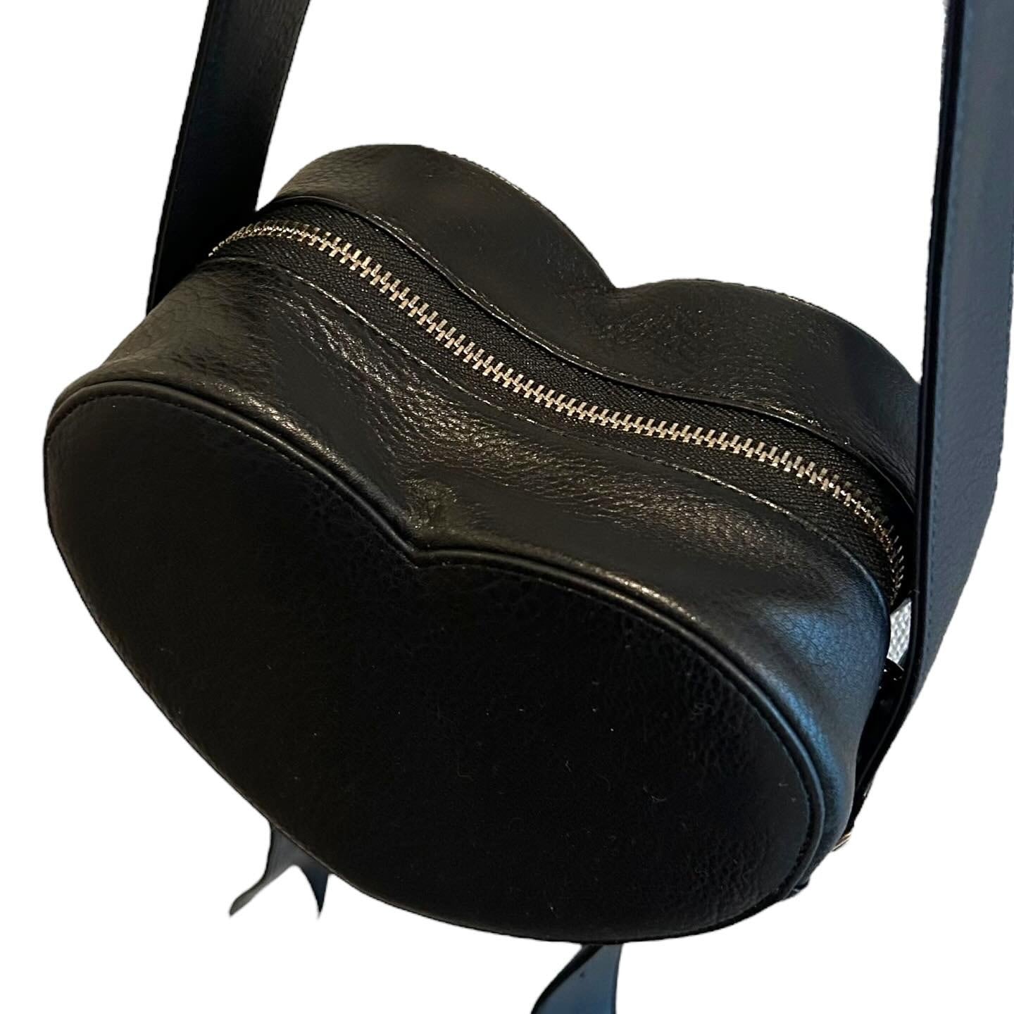 ハートバッグ BLACK | HEIHEI