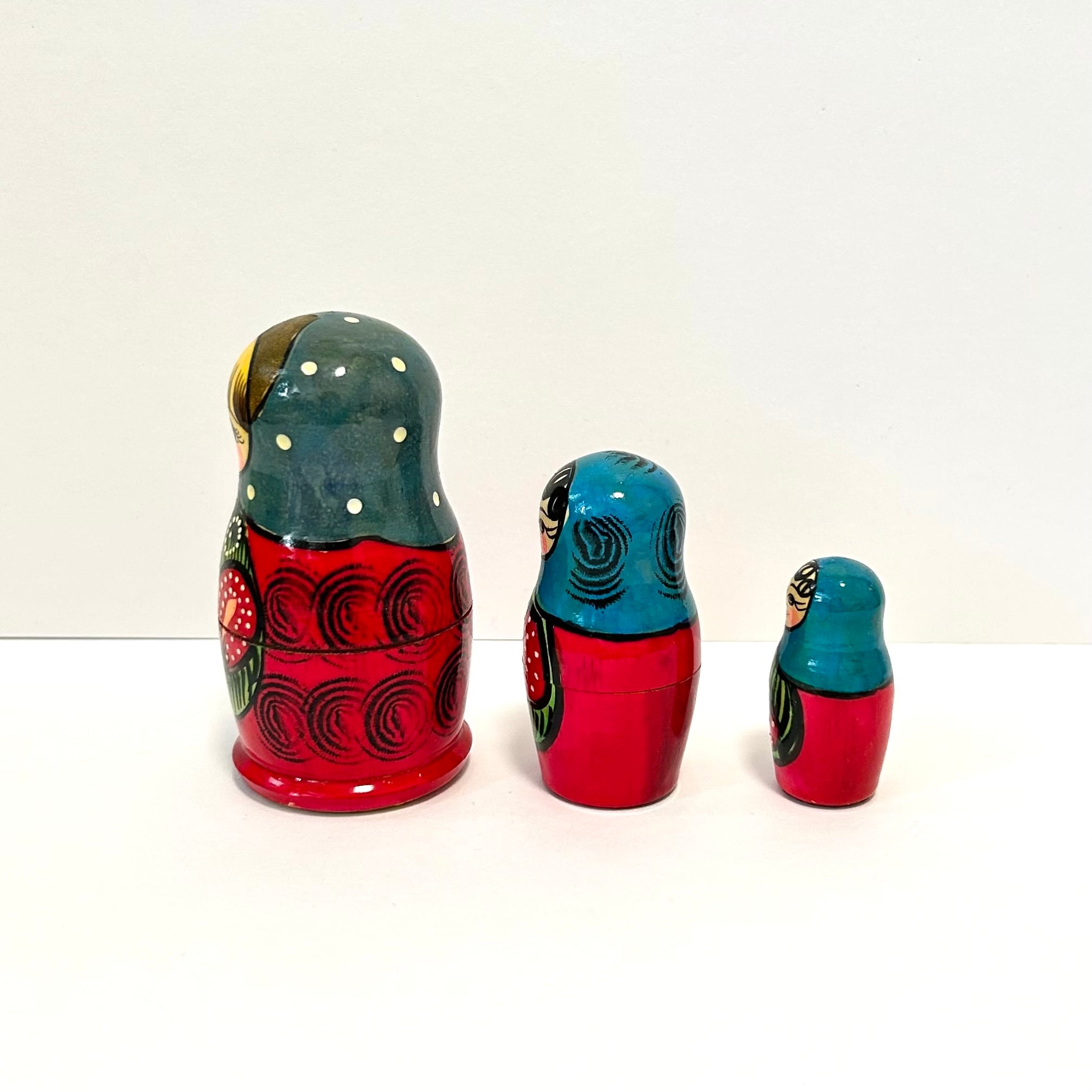 ビテージ マトリョーシカ 9cm 3ピース 「いちご」A マイダン | 世界の