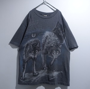 90s Charcoal Grey Wolf Full Print Design T-Shirt