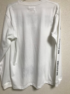 UNFINISHEDNOFUTURETシャツ