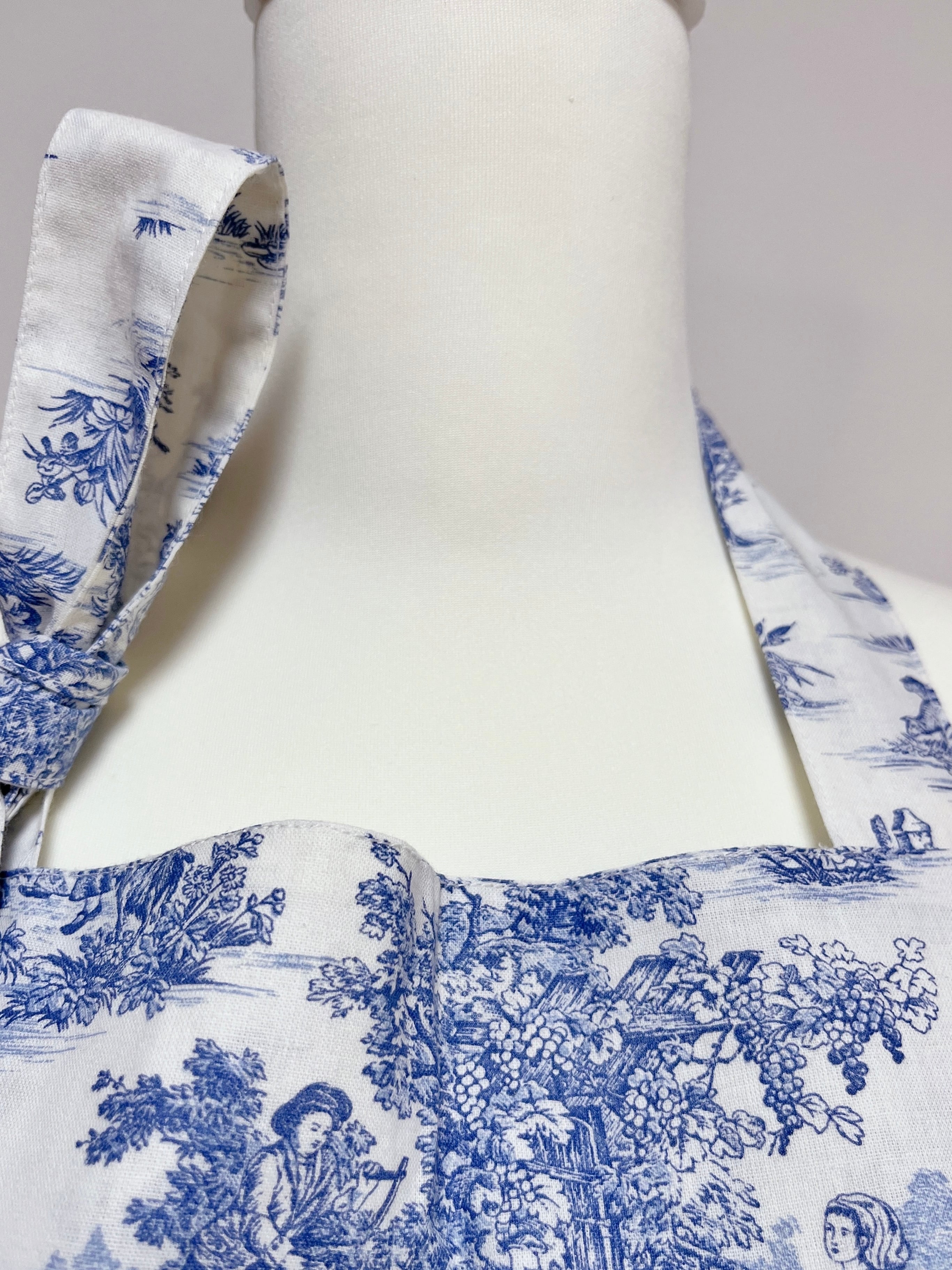 ジュイ柄エプロン＊ブルー | Pay ID