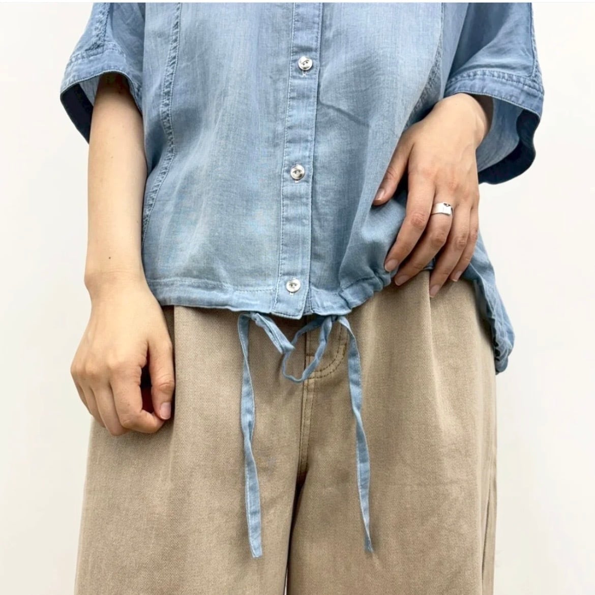 新品未使用　シニカル　シアー　デニム　シャツ　半袖　ゆったり　ボタン CYNICAL シアーデニムシャツ | GENERALE天満橋