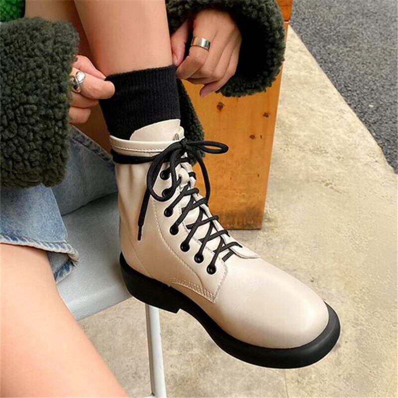 【新作】【送料無料】 冬の女性のハイヒールのブーツは、厚底のレースアップハイヒールのブーツを増やします黒のオフホワイトのショートブーツ ブラック 靴 シューズ ウィンター 冬物 10b38543214103