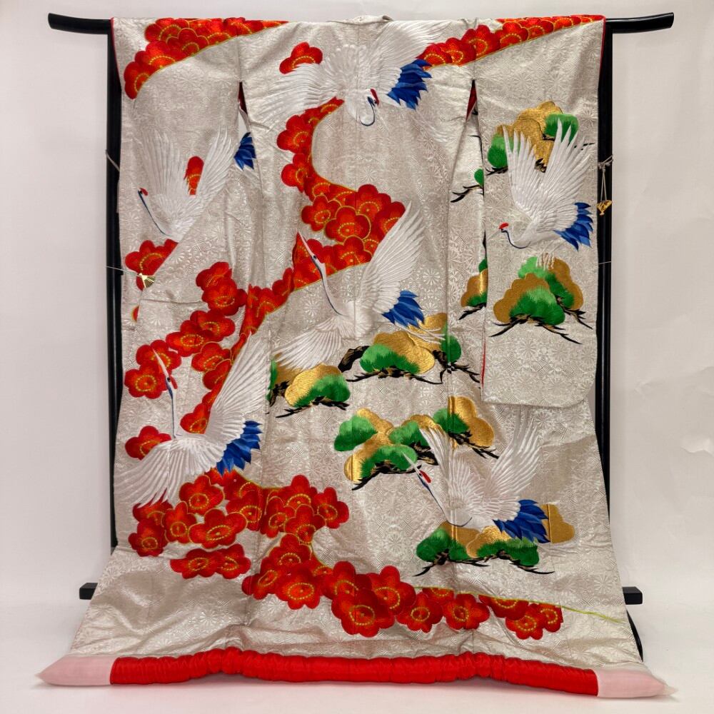 色打掛 正絹 鶴 刺繍 白 打掛 花嫁衣裳 ポリエステル リサイクル 中古 ブライダル ウエディング 着物 6637