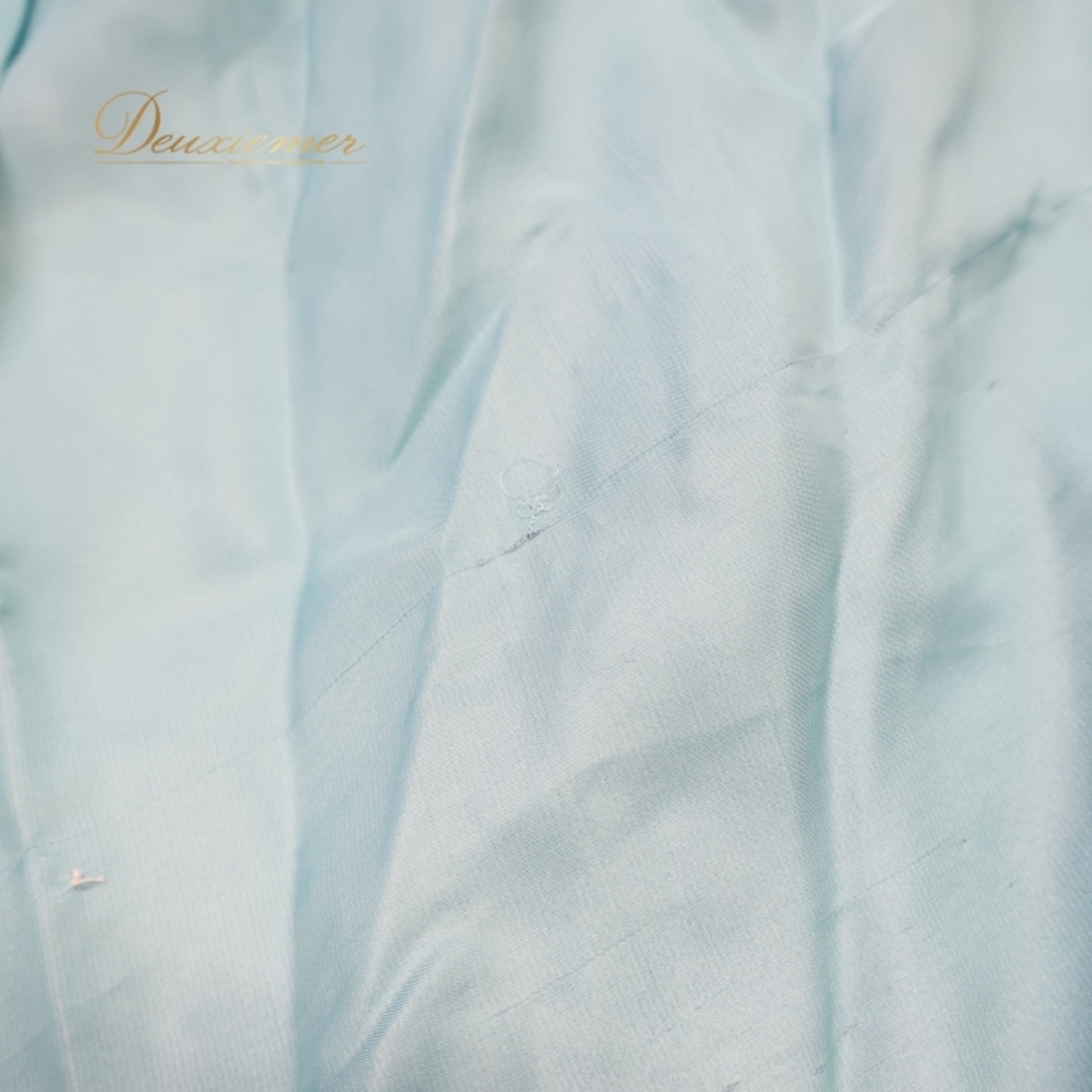 ベリーダンス オリエンタル 衣装 上下セット ブルー系 トップス スカート アーム アーム飾り 腕飾り 水色 花 ラインストーン ビーズ かわいい 明るい キラキラ 華やか ダンス衣装 イベント ステージ 華やか