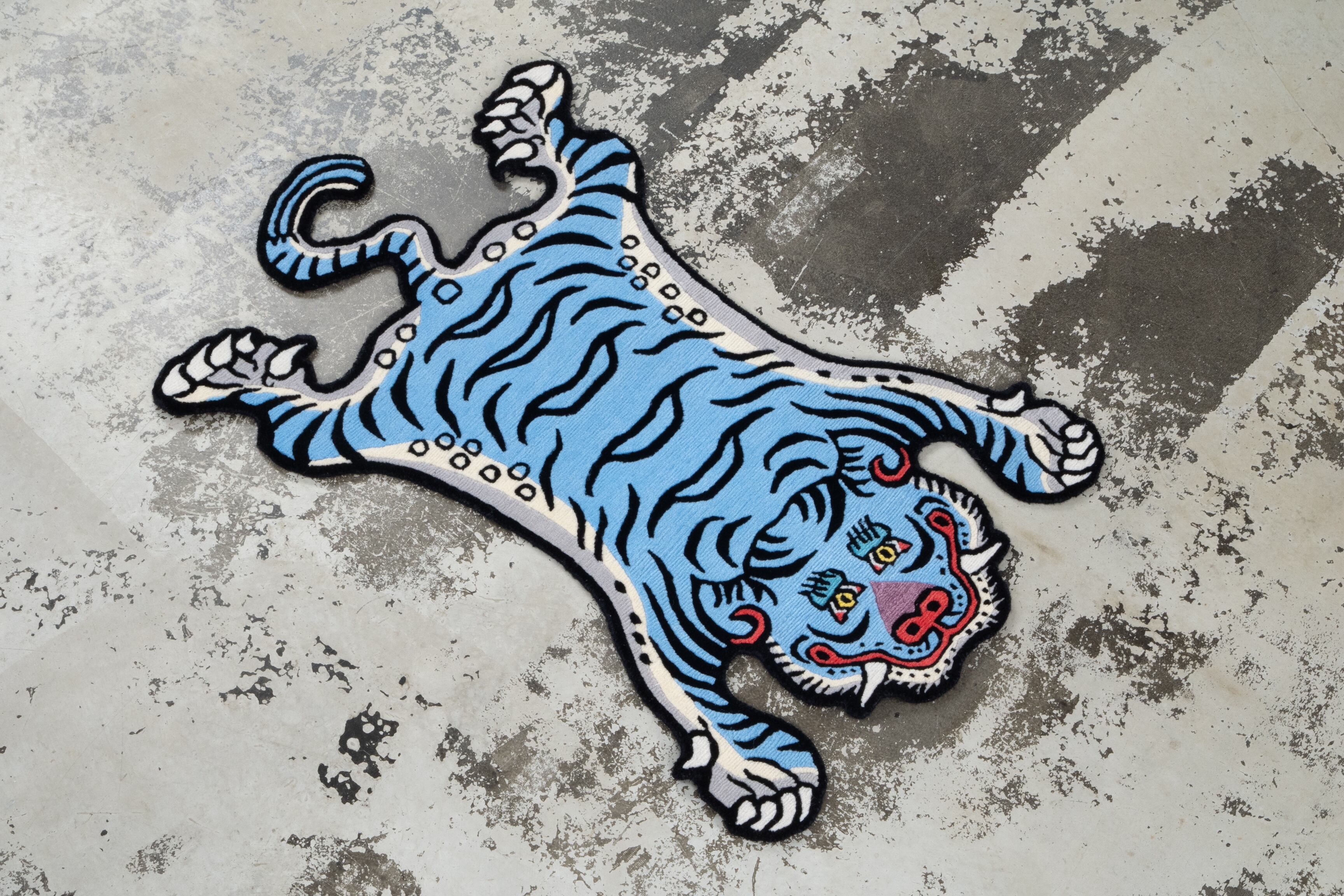 Slow tiger ラグマット チベット絨毯 Slow tiger ラグマット チベット絨毯