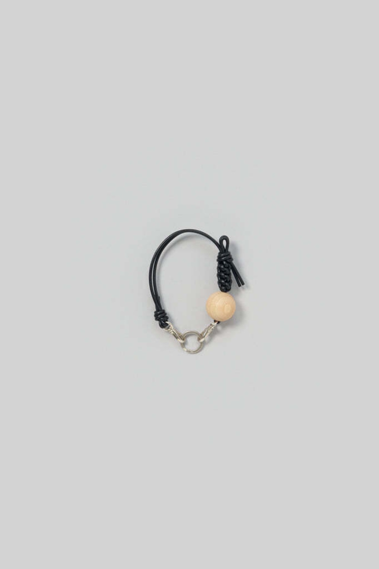 _Fot - Knot ball_hand strap ：Black｜ウッドボール／レザー／オブジェストラップ
