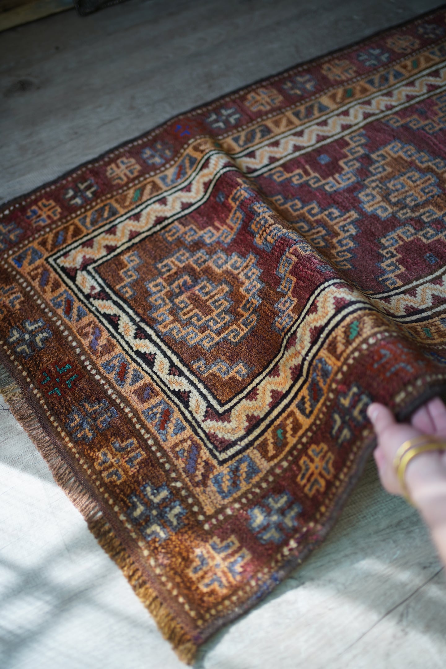 283】Vintage Afghan Taimani rug 1975's | ヴィンテージラグ専門店