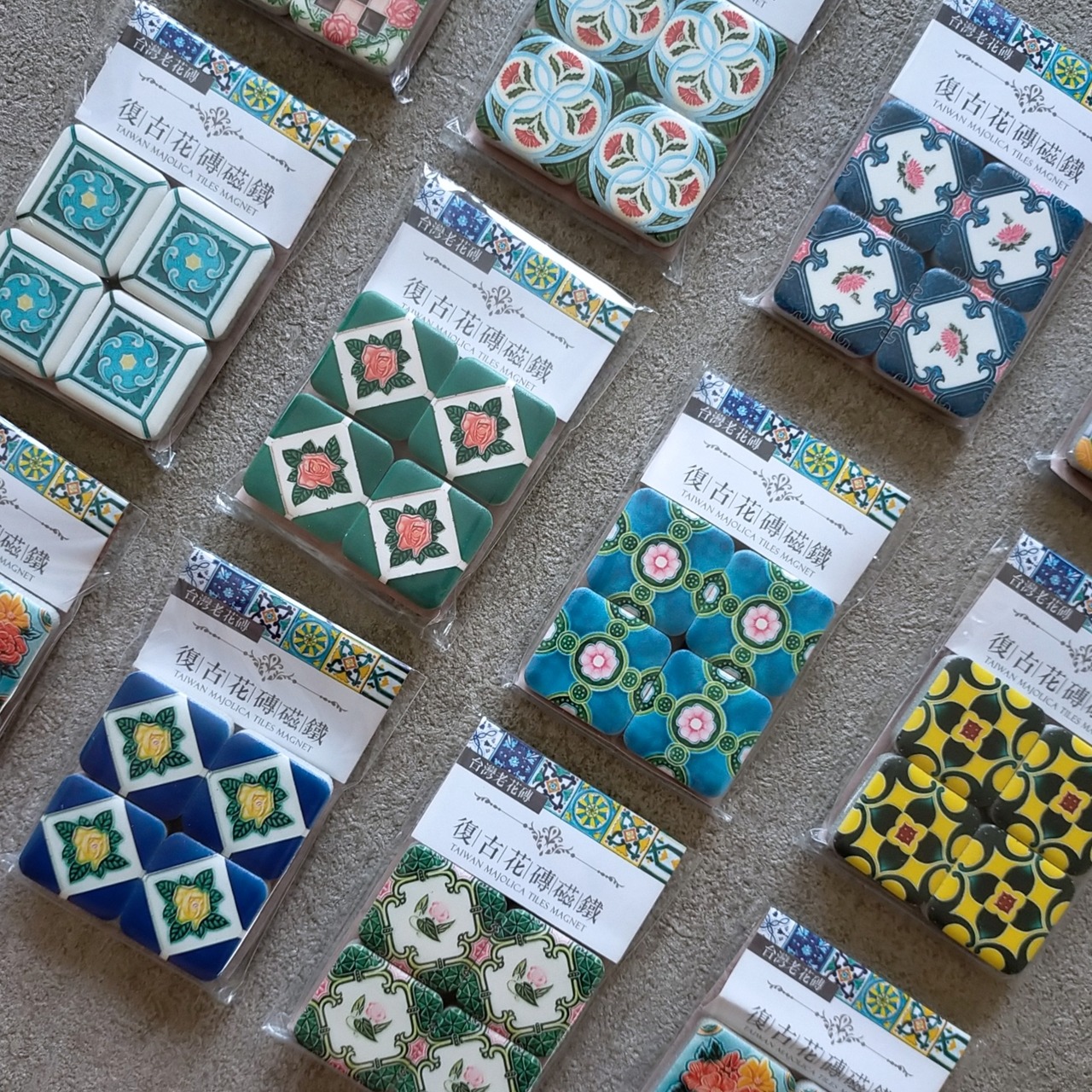 台湾マジョリカタイル マグネット（4個入り）
