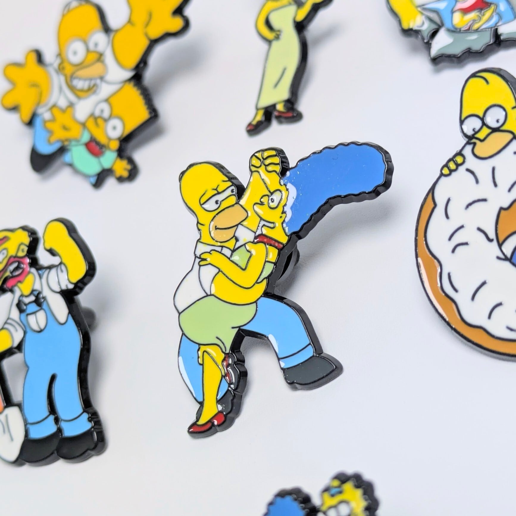 ♧送料無料！ ☆ピンズ PINS☆ピンバッジ 【 The Simpsons