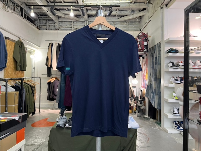 PRADA VNECK TEE NAVY XS 57701