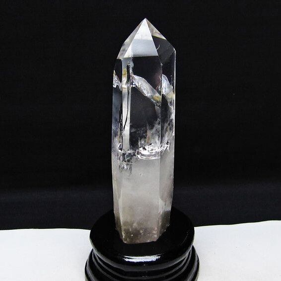 水晶 六角柱 虹入り 水晶 ポイント 台座付属 置物 原石 一点物 152-4518