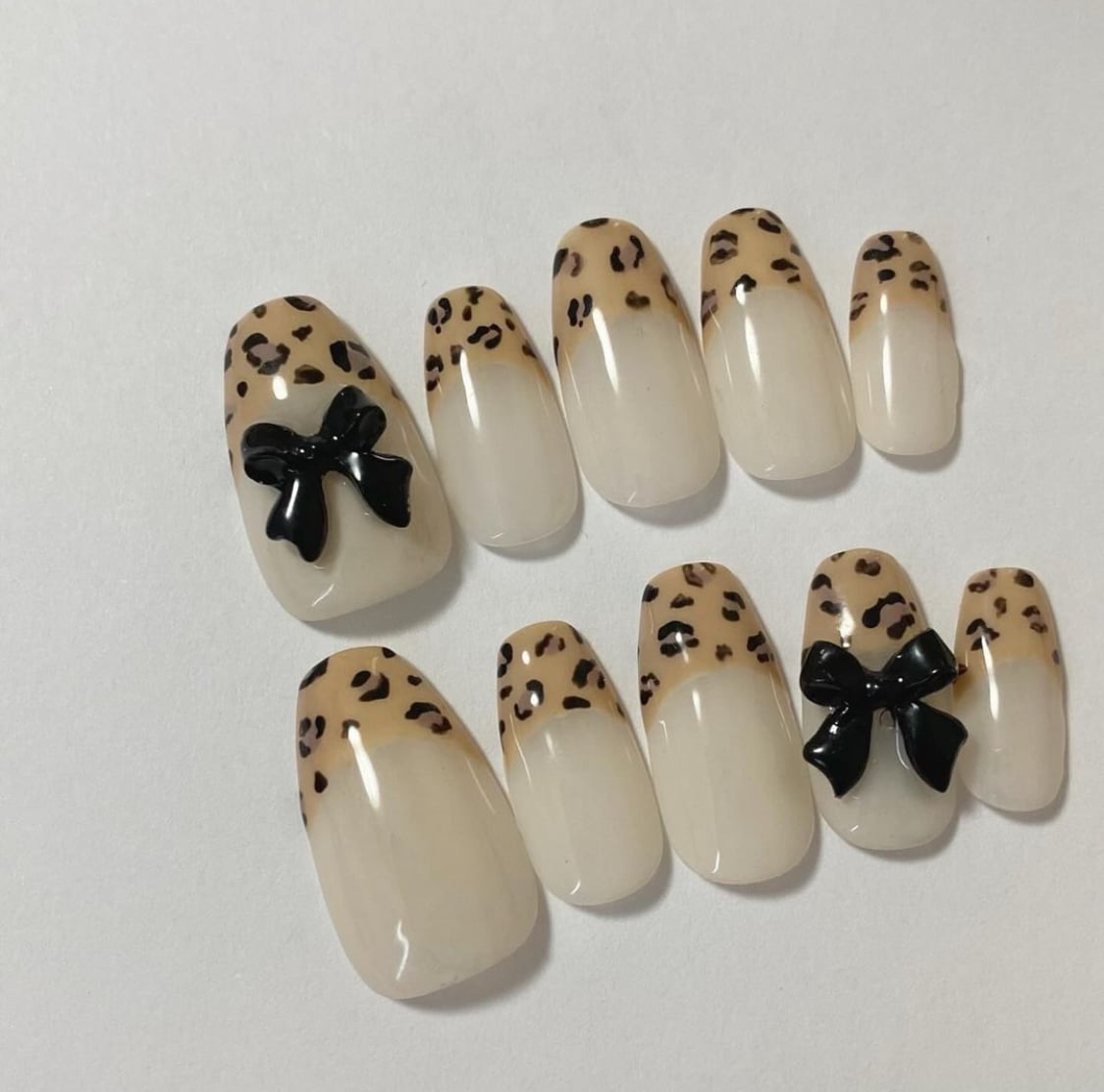 ネイルチップ チップオーバーレイ フレンチネイル ドット柄 18点セット ドット柄×ネイビーフレンチネイルチップ | Pay ID