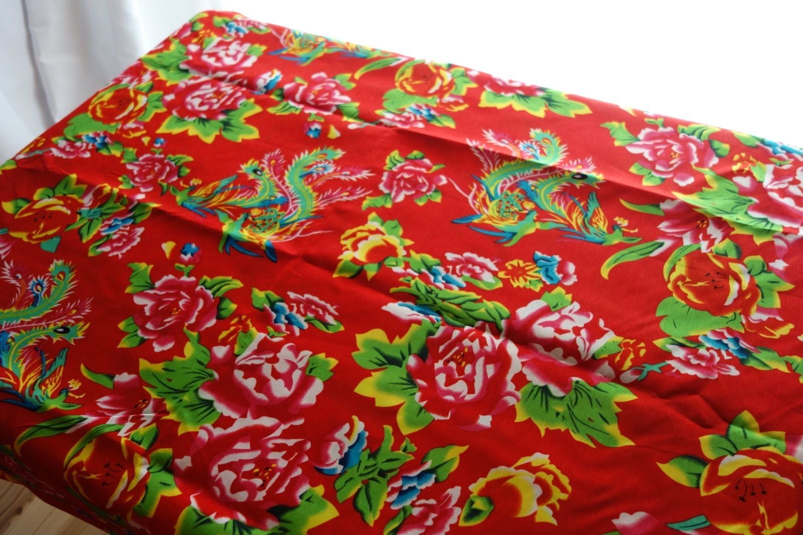牡丹と鳳凰〈赤〉】2m売りでお買い得/全3色/ベトナム布生地