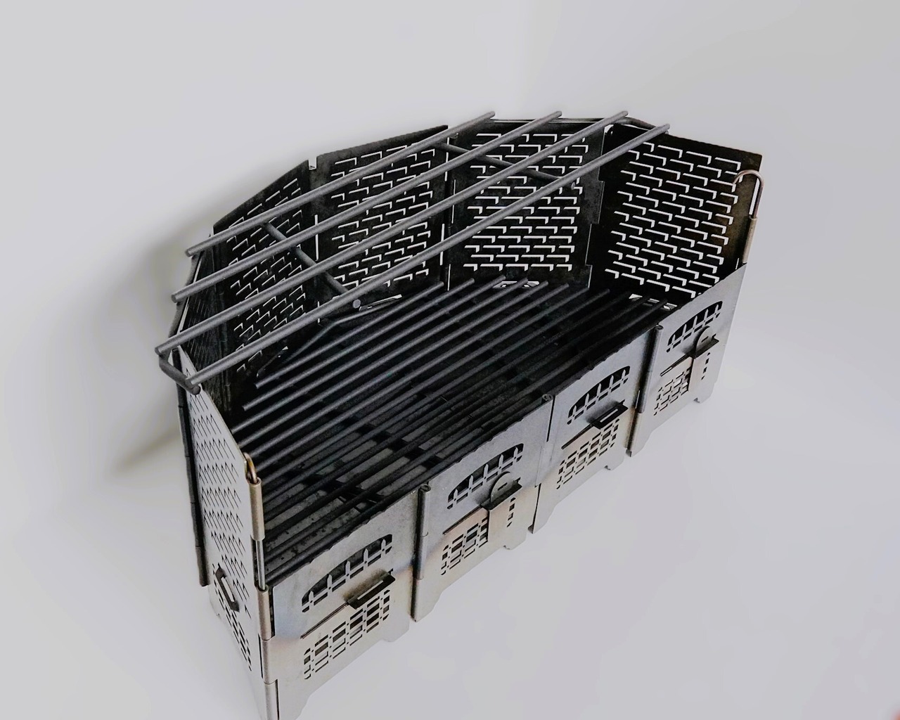 ロダン焚火台対応　炭床ブラックエール／ミカヅキロストル Cour　耐熱焼付塗装バージョンセット