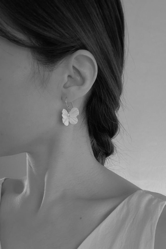 Swan Earrings