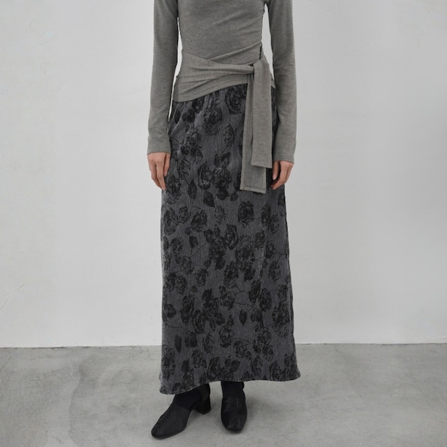 Monotone rose print skirt　V3083