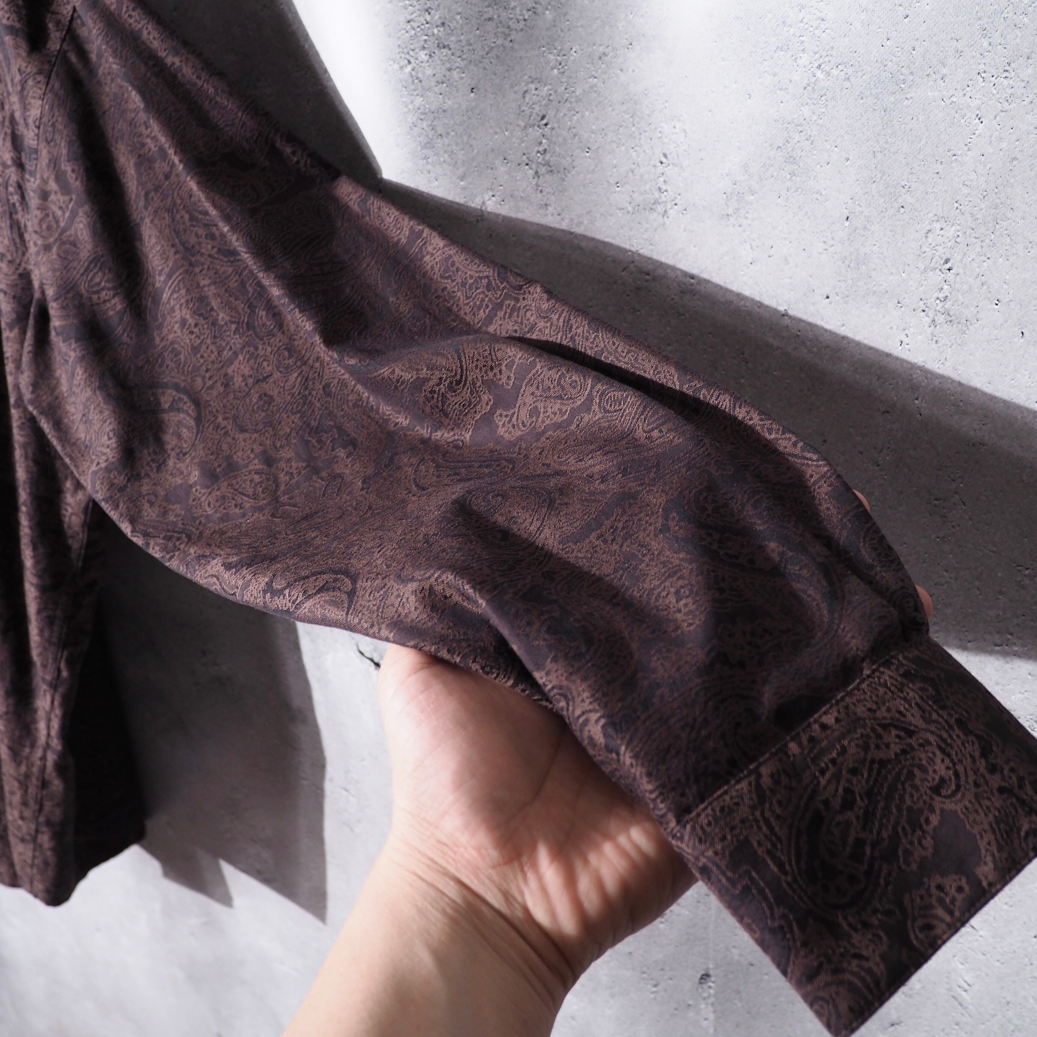 Finest paisley pattern embroidery Dark brown color loose shirt