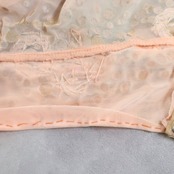 社交ダンス 衣装 gentil Chisaki uga ジャンティ 宇賀千咲 スタンダードドレスワンピース ドレス ピンク系 オレンジ系 ゴールド系 ピンク サーモン くすみ デモ 競技 ダンス パーティ 発表会 フリル 豪華 高級感 上品 大人可愛い キラキラビジュー 競技会 デモンストレーション 舞台衣装 発表会ドレス ダンスドレス