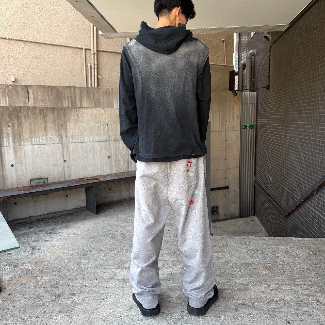 【Maison MIHARA YASUHIRO】PRICE STICKER SWEAT PANTS - 12