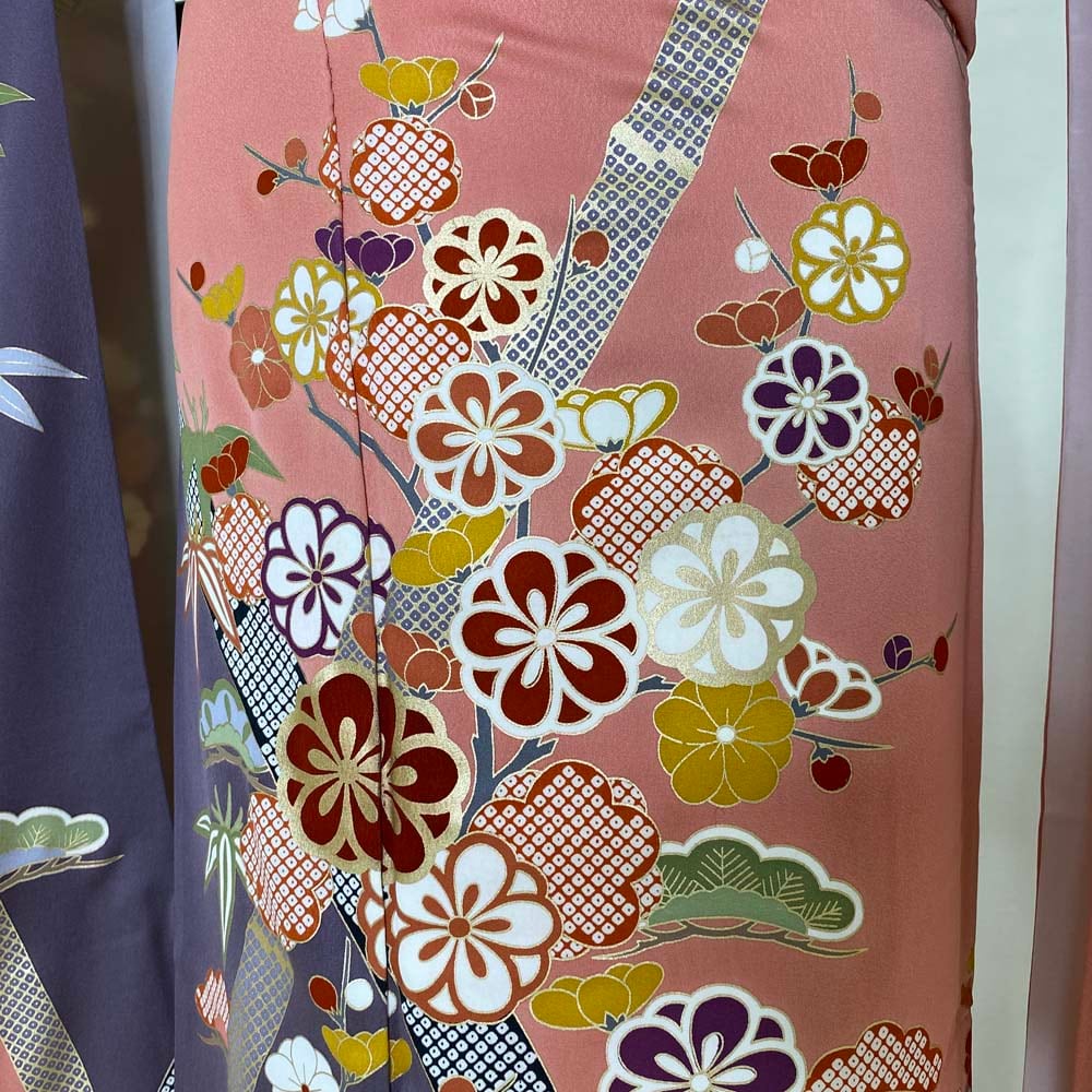 振袖 中古 ピンク 薄紫 松竹梅 正絹 Lサイズ 成人式 幅広 大きい 裄