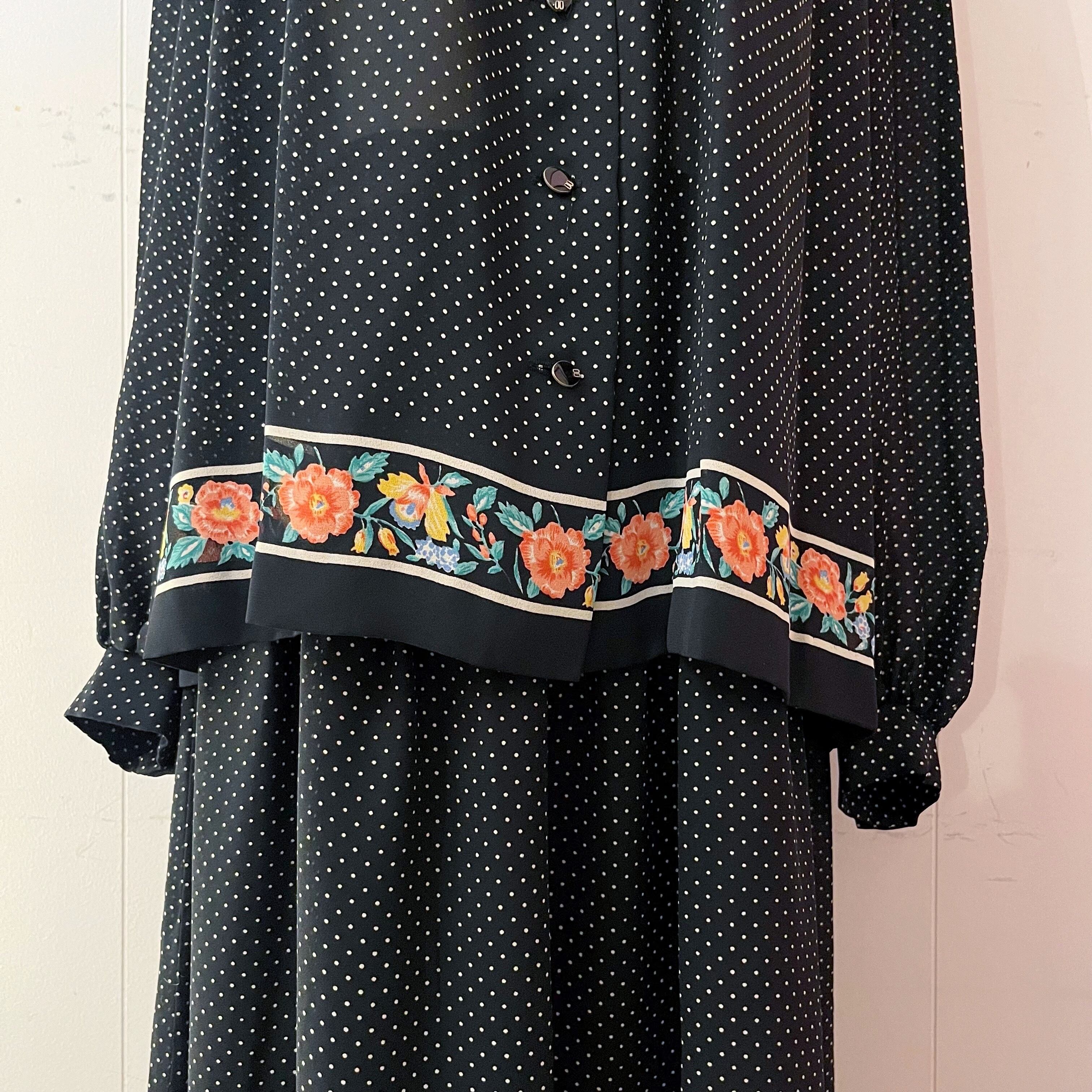 flower line black dot set up