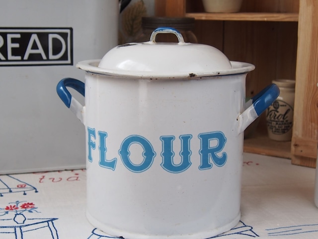 イギリスアンティーク　フラワー缶　FLOUR