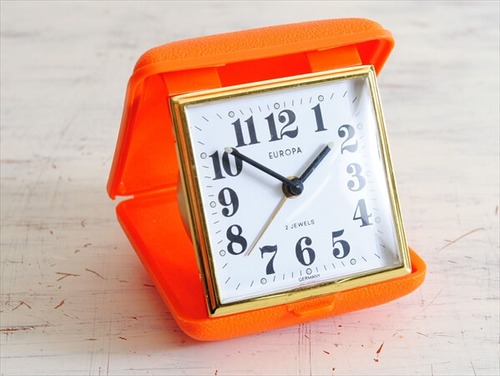 ドイツ製 ヴィンテージ EUROPA 手巻き トラベル時計 ゼンマイ式 アンティーク トラベルクロック ig0651