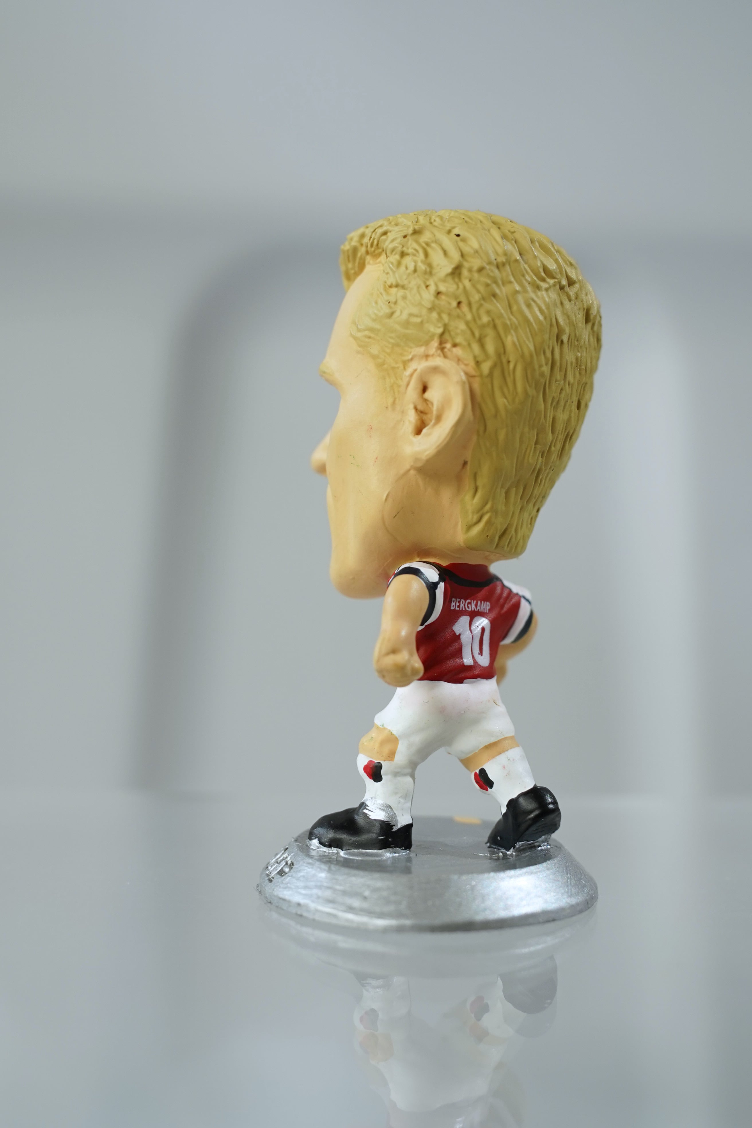 デニス・ベルカンプ（Dennis Bergkamp） MC190 アーセナル No.10