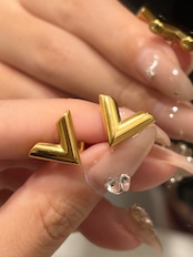 V pierce