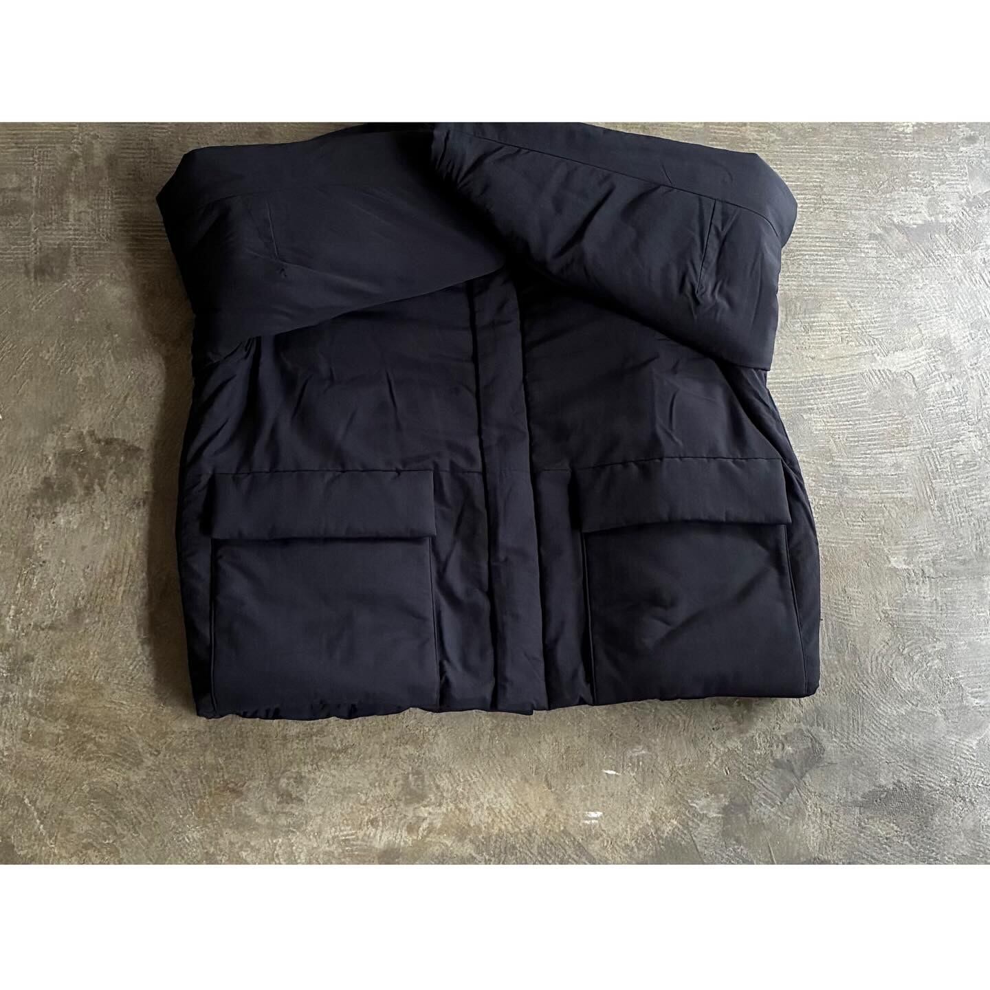 STILL BY HAND(スティル バイ ハンド) Nylon Round Puffy Blouson