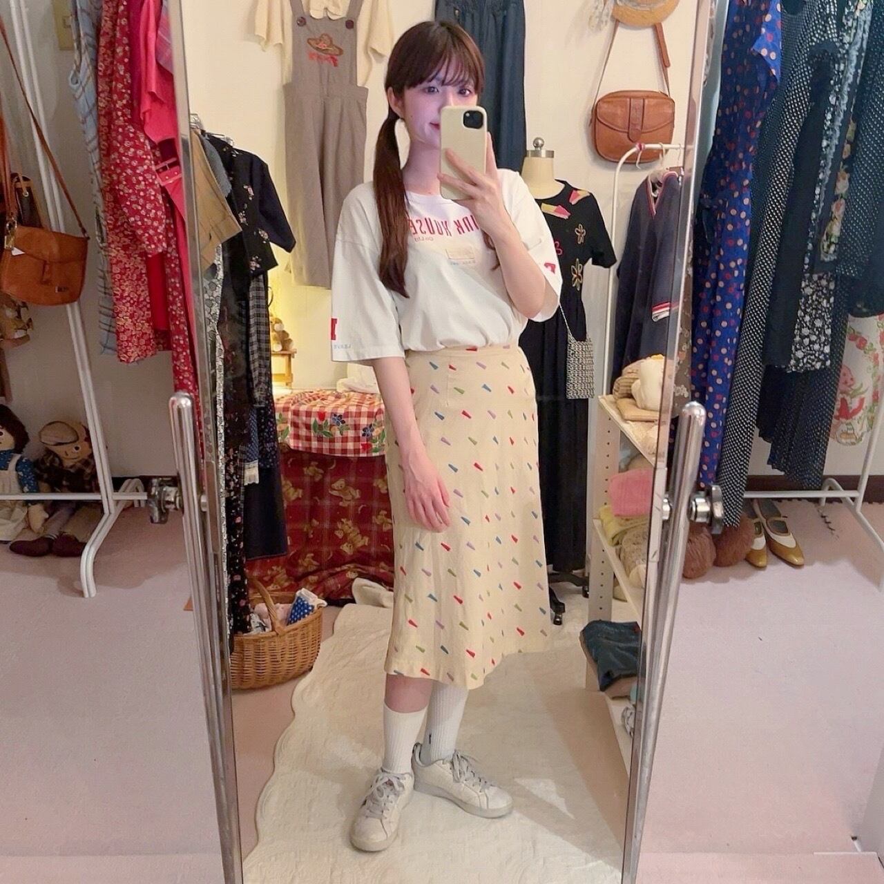 square embroidery semi tight skirt