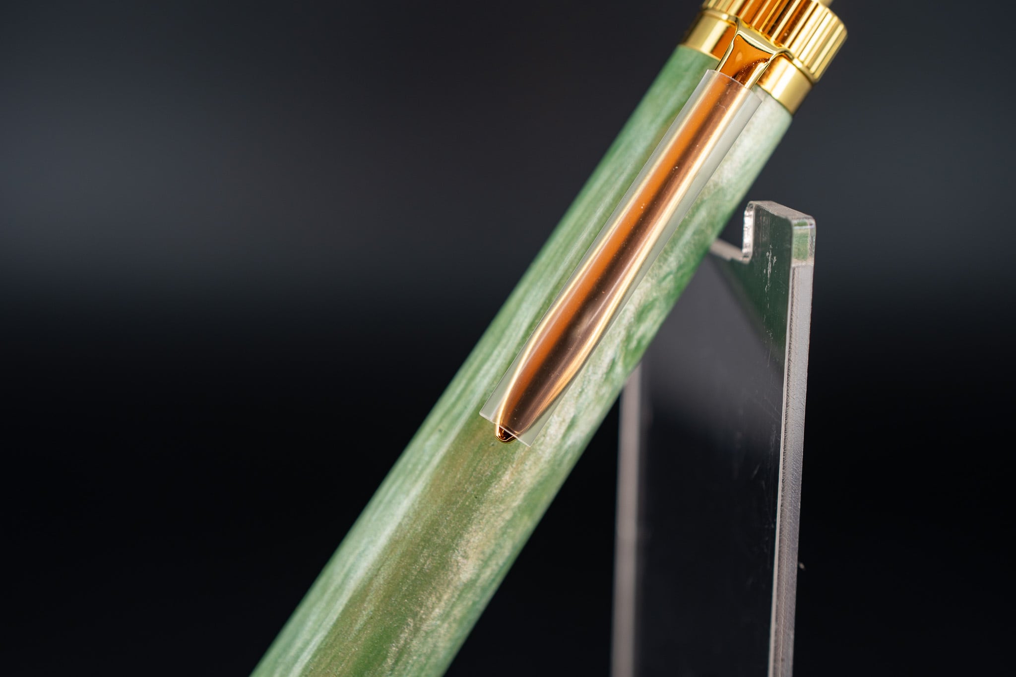 【創造性と透明美】 レジン gold BP