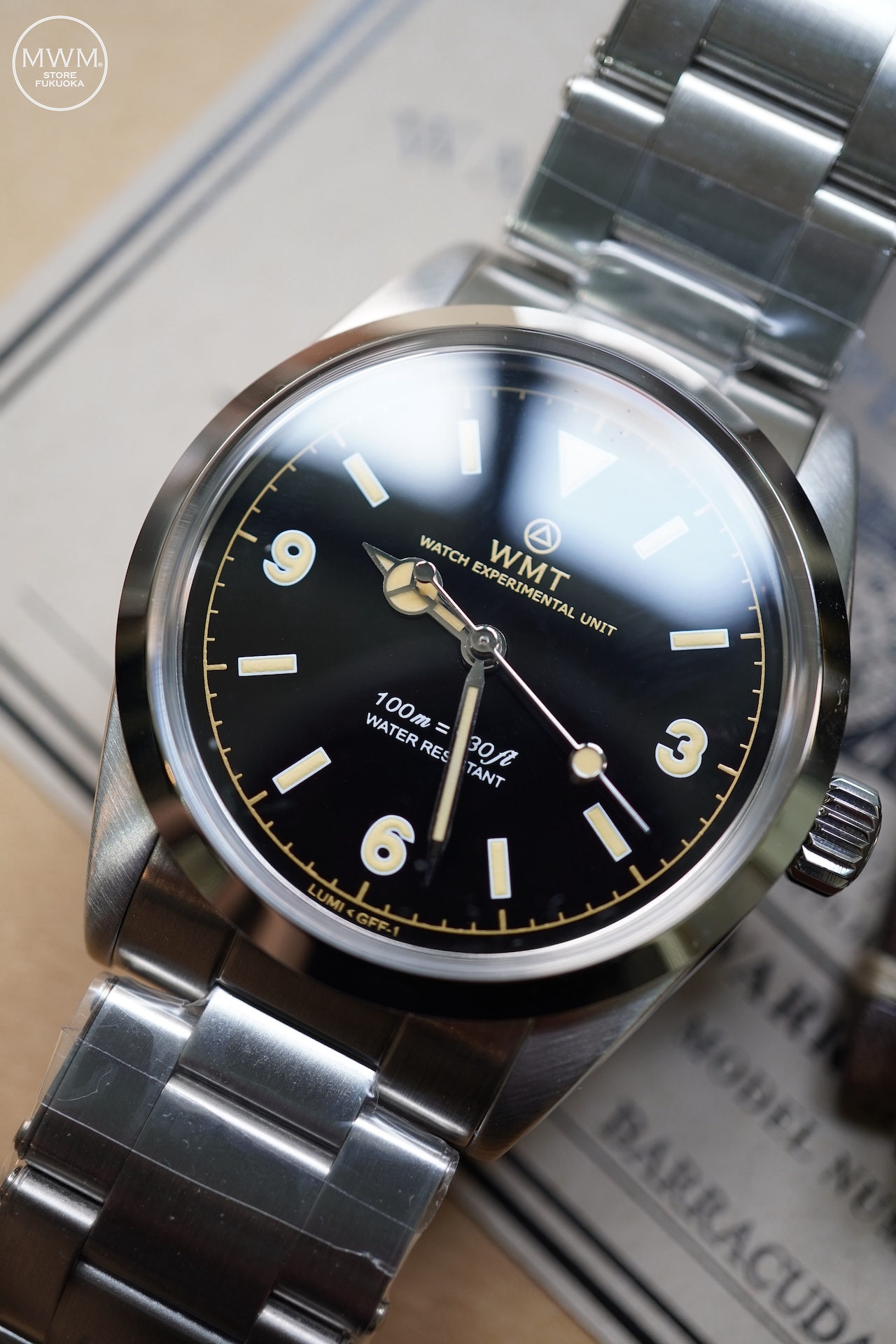 WMT WATCHES Barracuda – Black Dial Edition / Metal Bracelet + Leather Strap Set