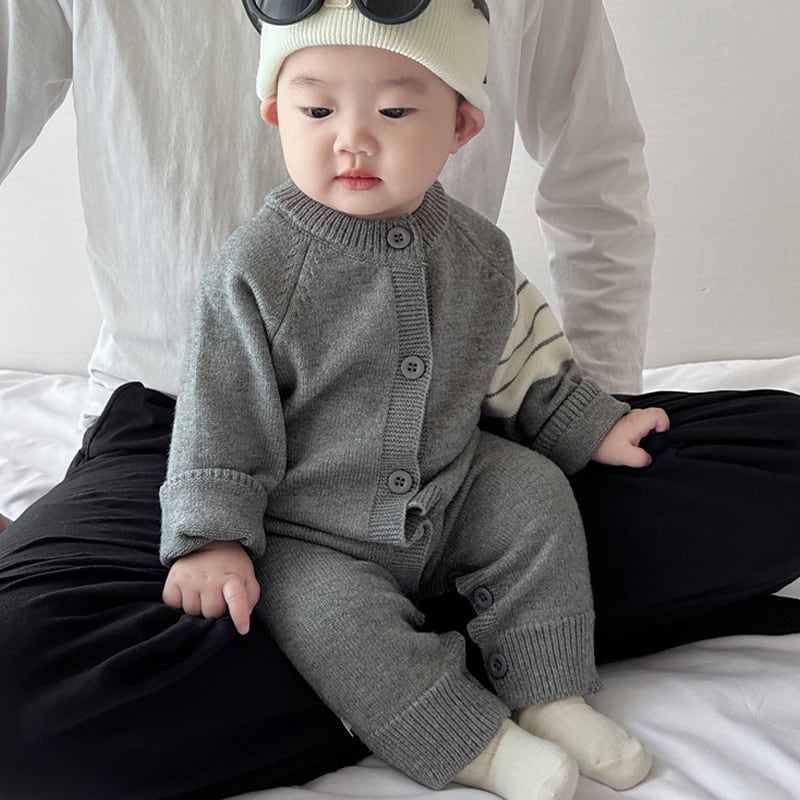 【BABY&KID】冬作ボーダー柄袖無地ニットロンパース