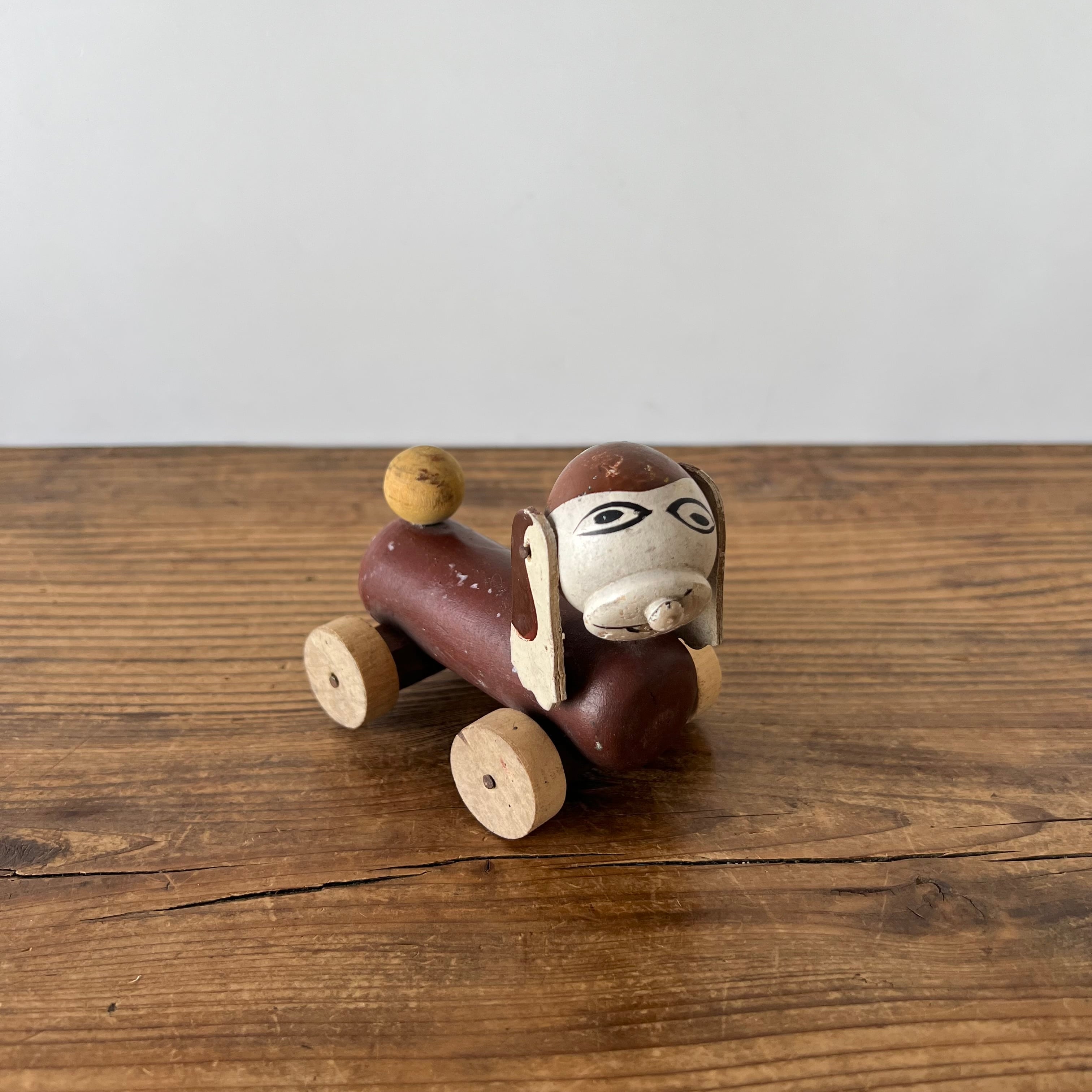Wooden Pull Toy Dog | troldhaugen antiques ｜ 北欧アンティーク・古道具