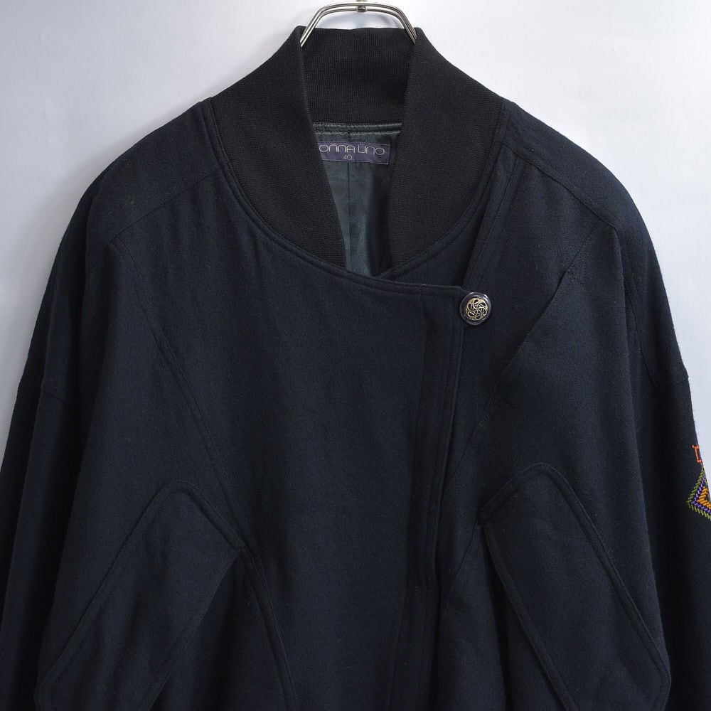 Used DONNA UNO 変形シルエット デザイン ダブルブレスト ウールブルゾン ジャパンヴィンテージ ジャンパー ブラック アウター ビンテージ 古着 レディースL相当