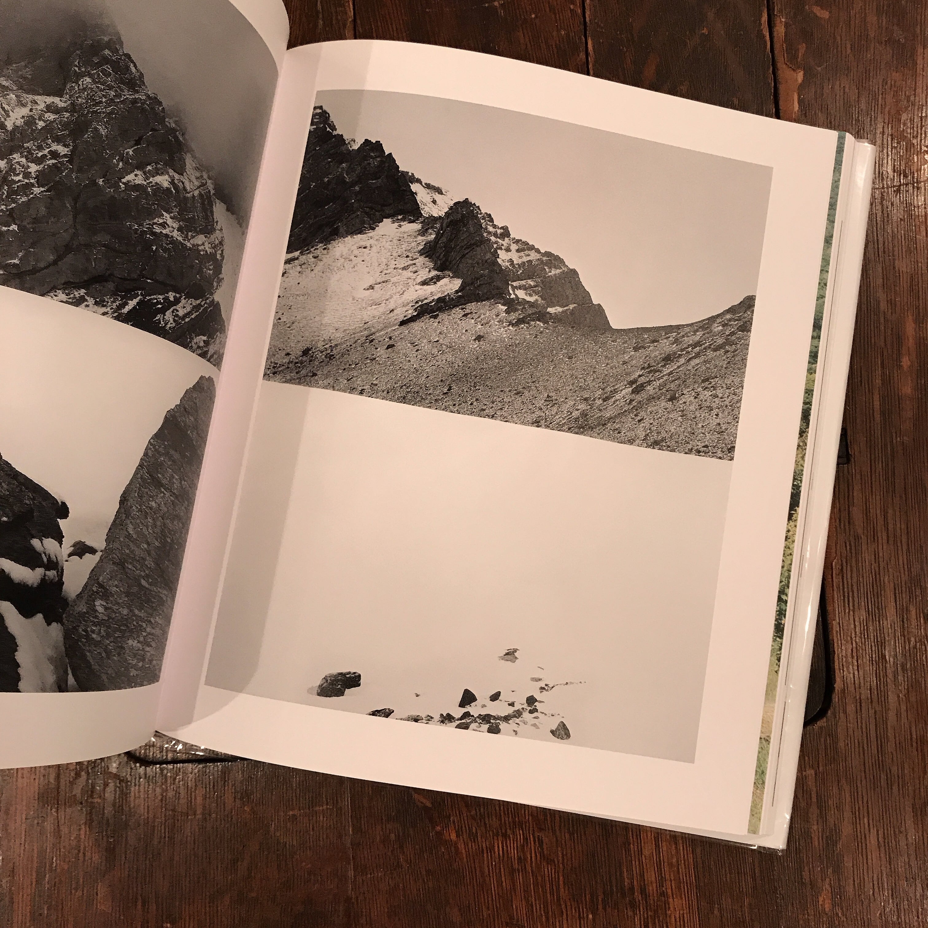 A Selection from a Decade アートブック A Selection from a Decade | 百年