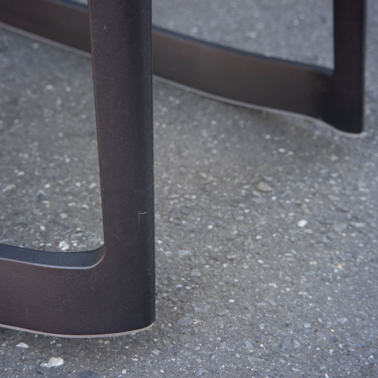 Vitra Tip Ton Black | トリノス-torinoth- | 新宿区神楽坂の