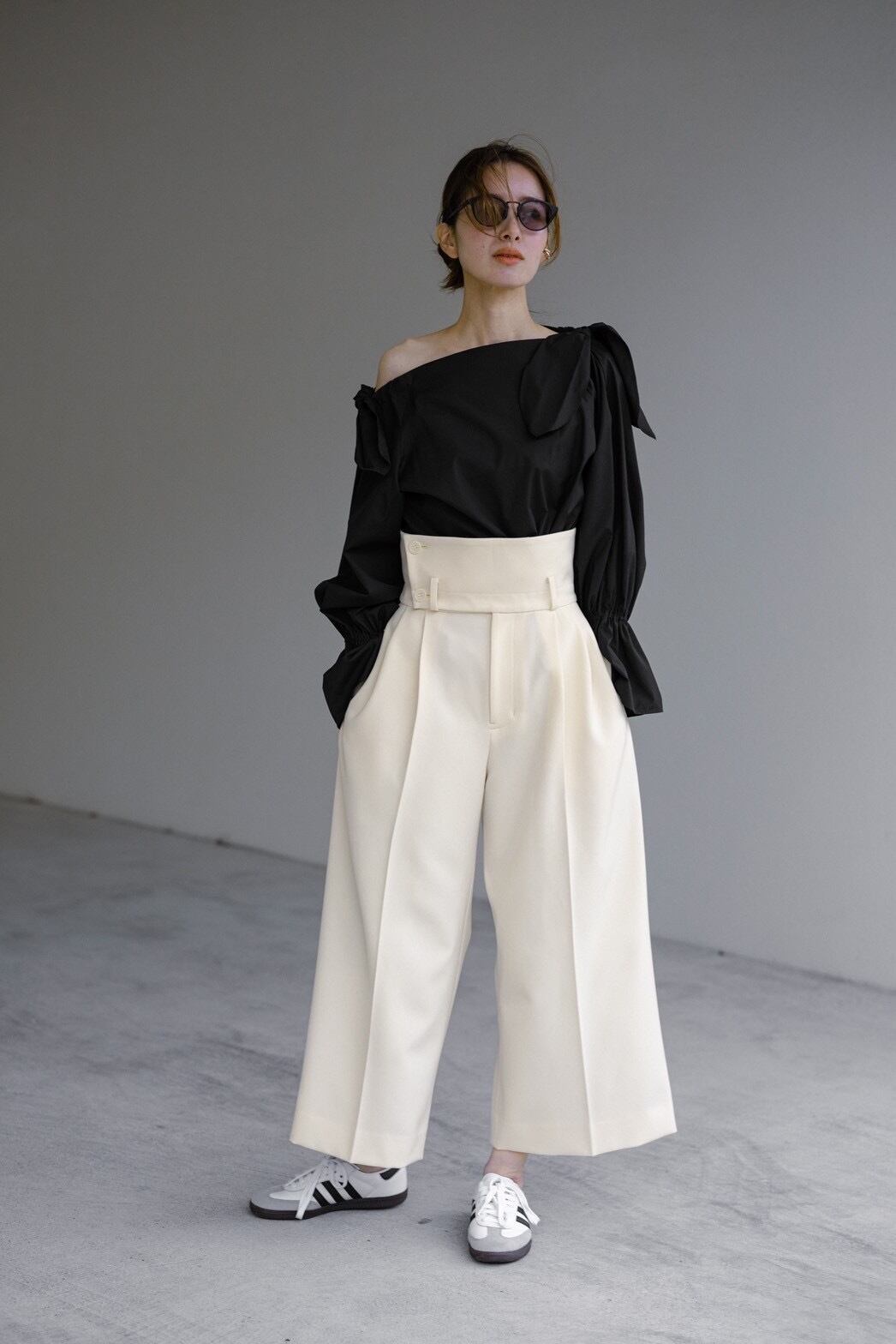 CUMMERBUND PANTS(CREAM) ご注文から一週間前後で発送 | roughlow 