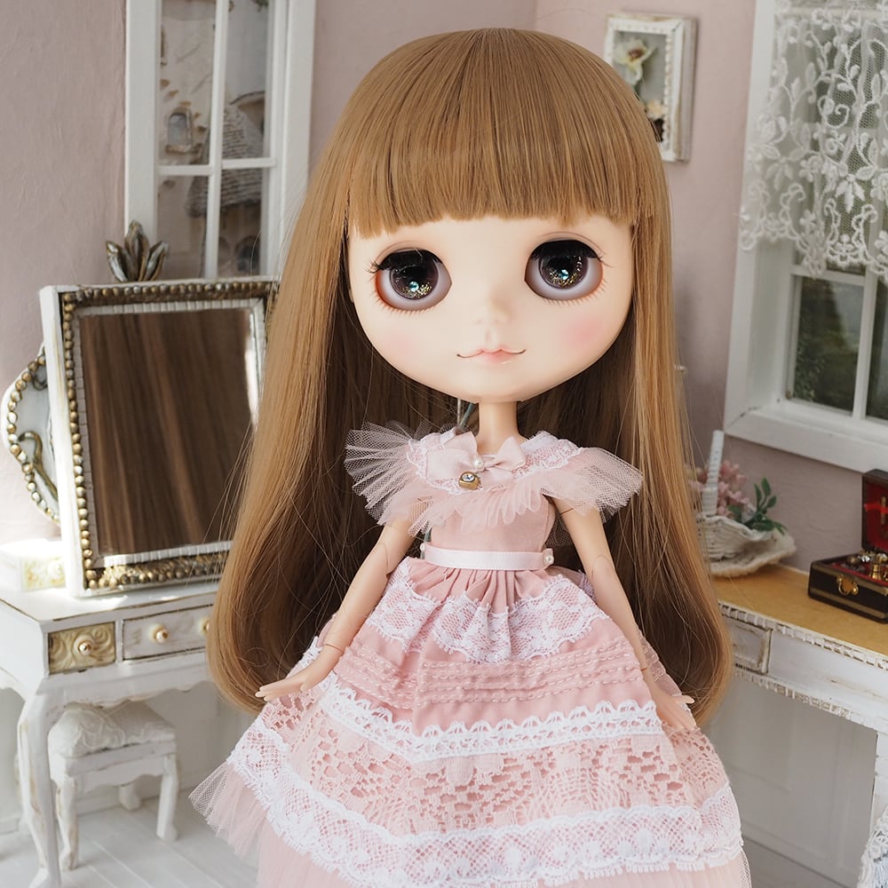 ネオブライス ウィッグ くるりんロング ミルキーブラウン(MiB) 10インチ/ドール Blythe | Bonbon rouge Doll wig  shop powered by BASE