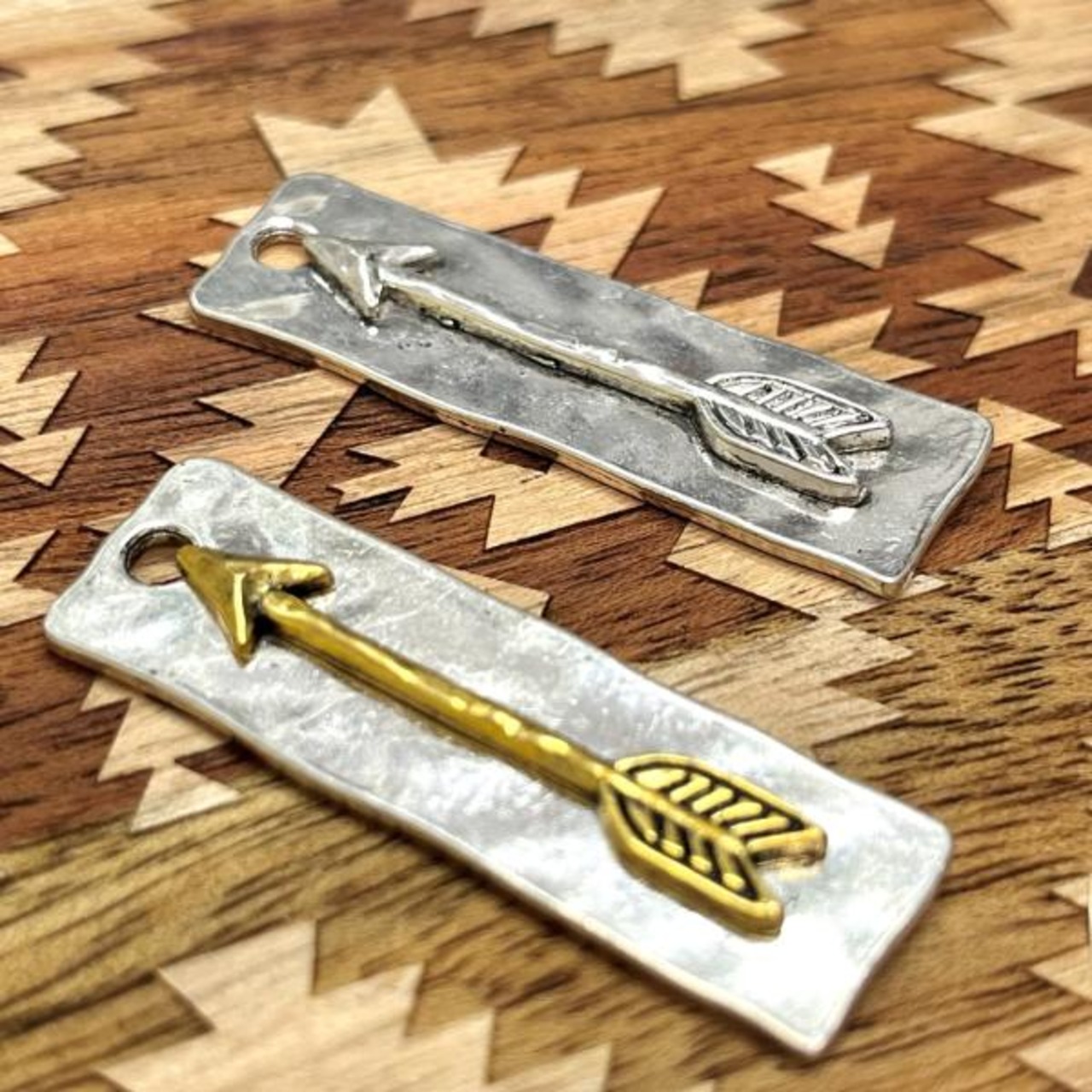 アロープレートチャーム/矢