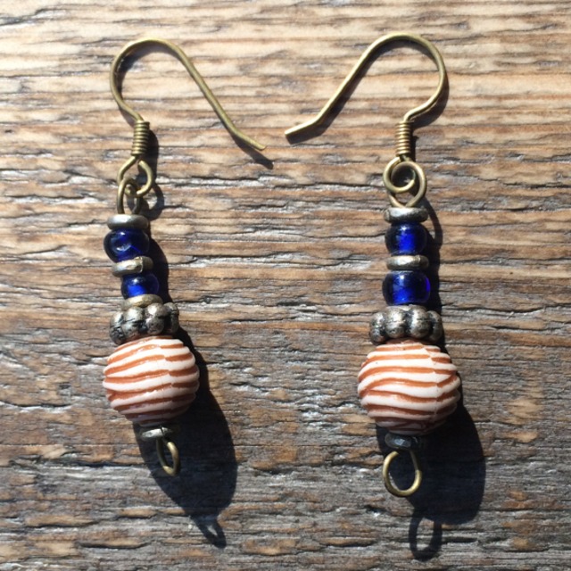 砂浜のボーダーピアス (b-23)