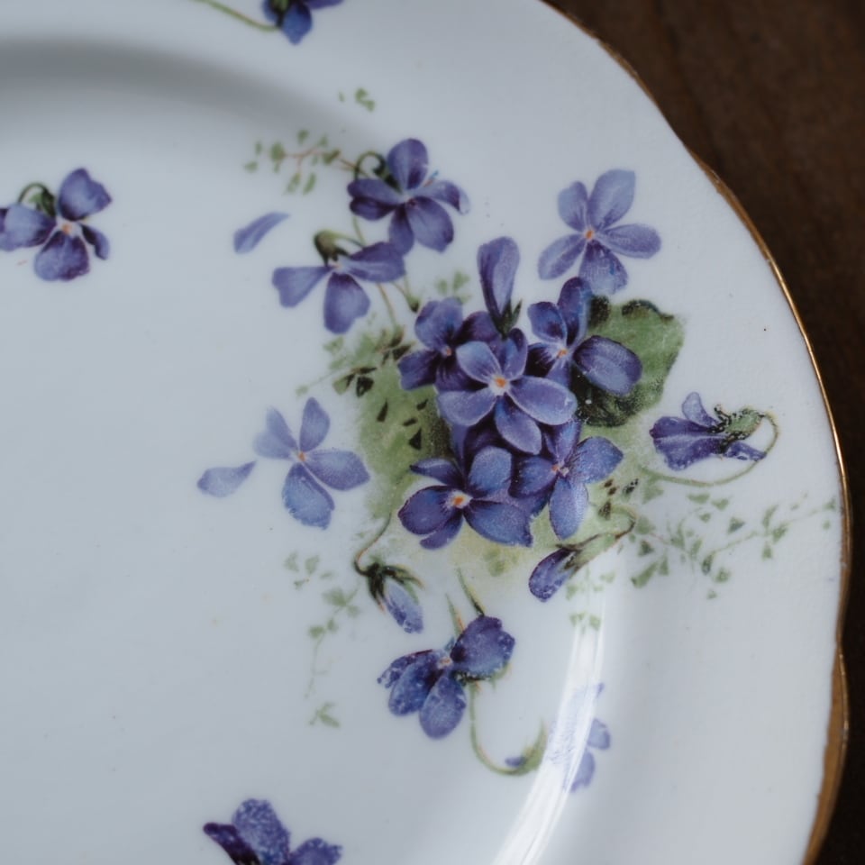 英国ハマースレイ ヴィクトリアンバイオレット トリオ カップ