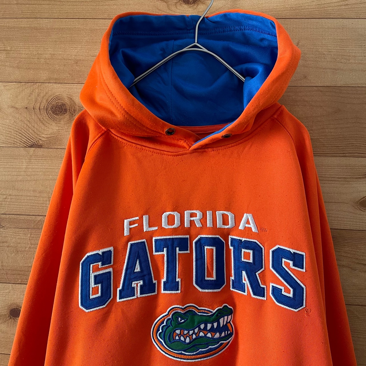 【COLOSSEUM】カレッジ フロリダ大学 ゲーターズ 刺繍ロゴ ポリパーカー Lサイズ US古着 Florida Gators football