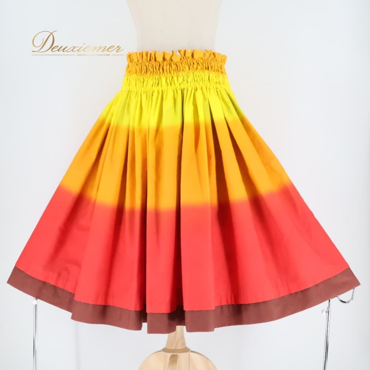 フラダンス 衣装 パウスカート イエロー系 レッド系 リバーシブル プルメリア柄 無地 かわいい 華やか 鮮やか 明るい 黄 茶 白 緑 赤 橙 ダンス衣装 ハワイアンダンス レディース ハワイアン アロハ ハワイアンプリント フラ ダンス レッスン 練習