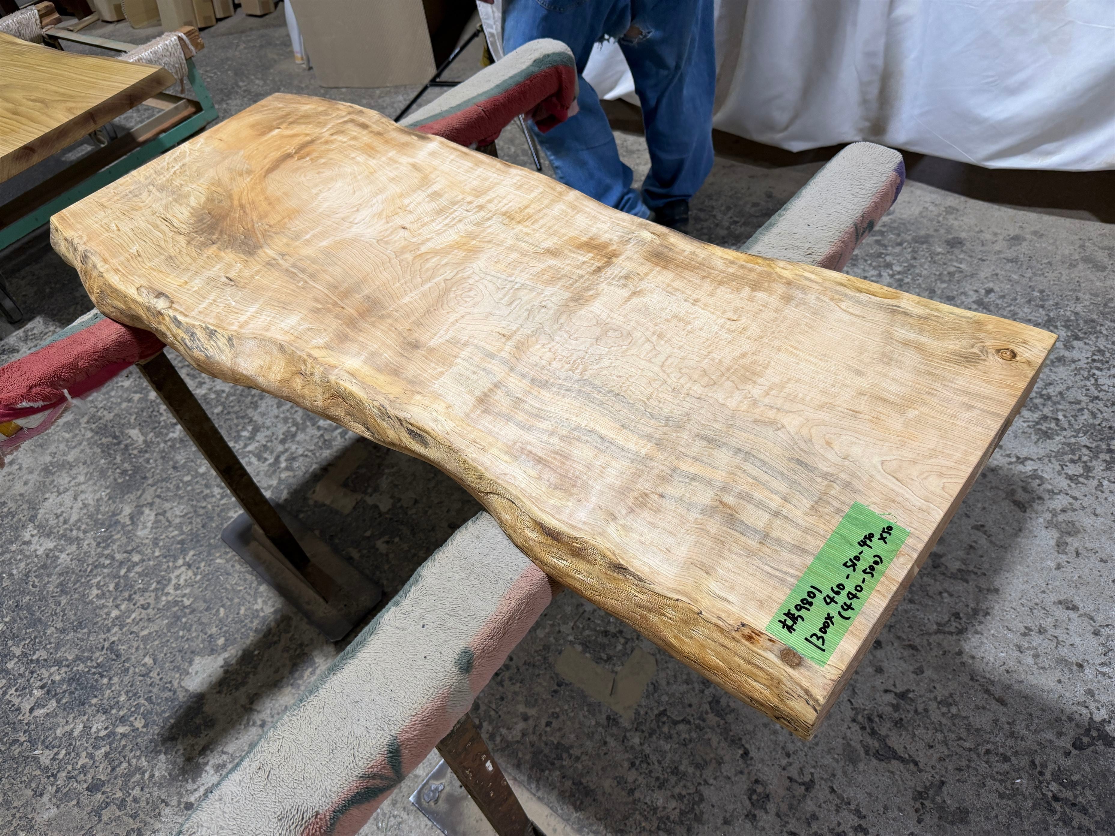トチ9801 トチの木 一枚板無垢 乾燥材 1300x460-510-450x50mm テーブル 棚 テレビ台 カウンター センターテーブル 窓台 橡 栃