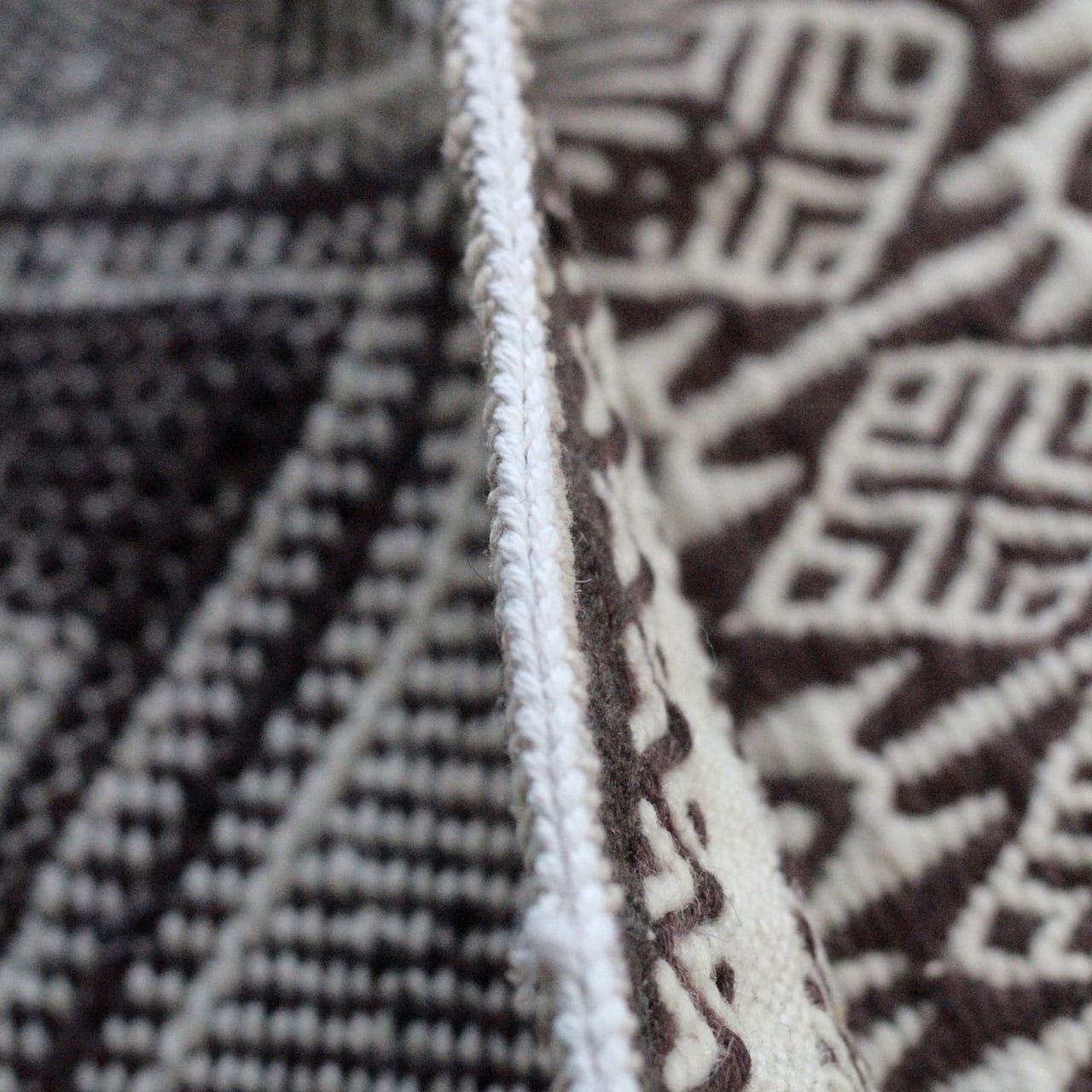 ザナフィラグZanafirug ザナフィラグ 希少貴重な大判サイズ黒白