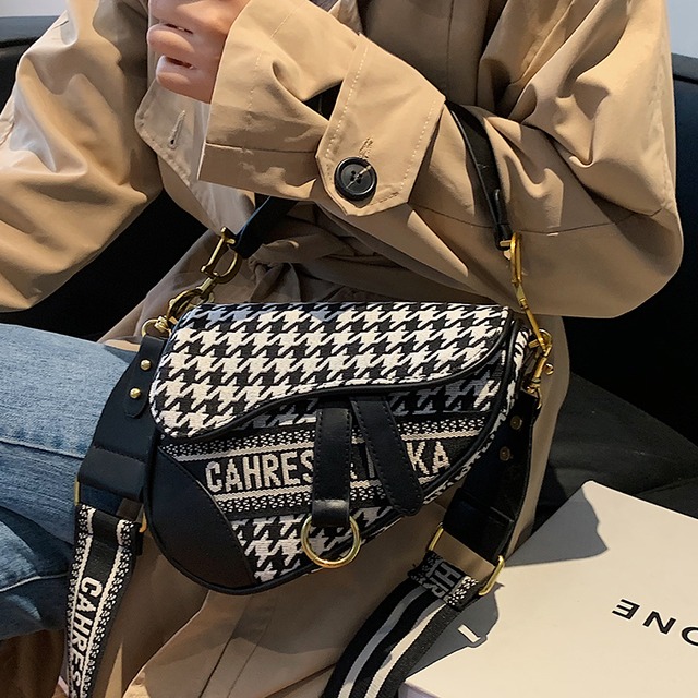 オータムウィンターアドバンスレオパードプリント柄 秋物 冬物 クロスボディ サドルバッグ シートバッグ Tiancai_Wing_Bag12403531838